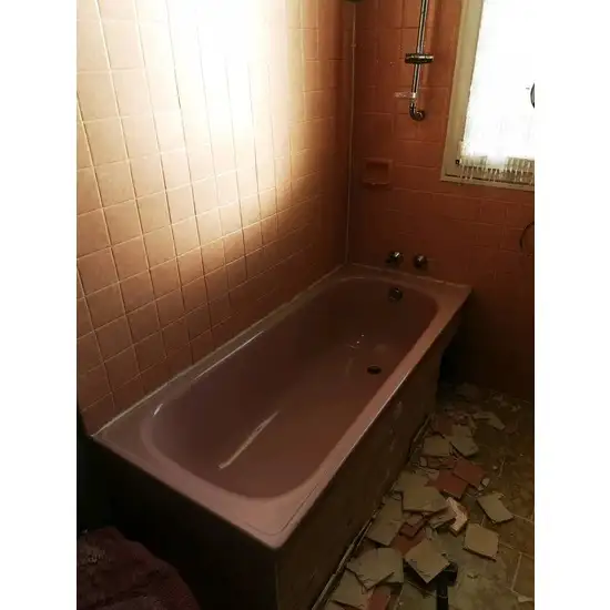 Remplacement d'une baignoire par une douche adaptée aux personnes âgées à Marseille
