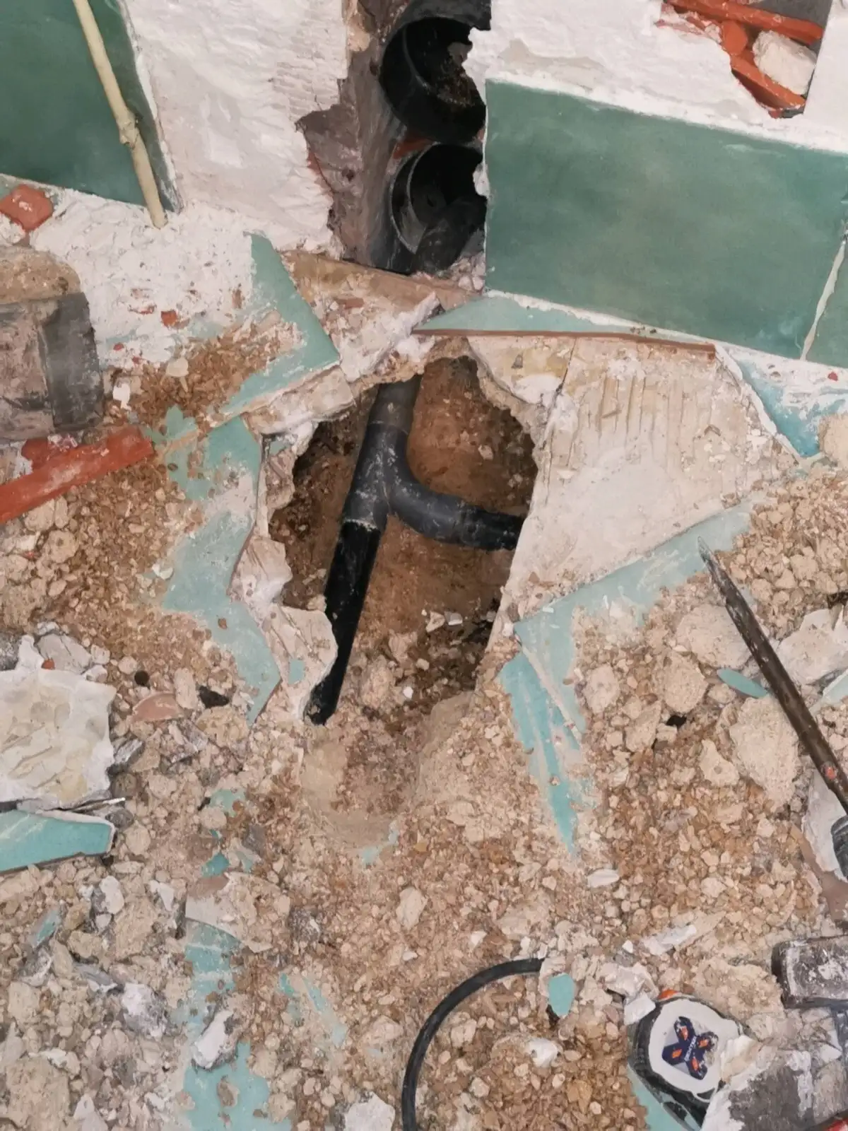 Trouver un plombier pour des recherche de fuite et dpannage sur la ciotat